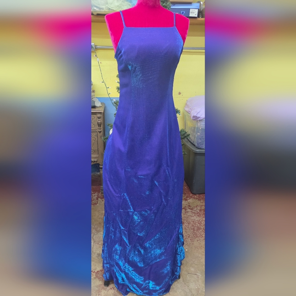 Elegant Purple/Blue Evening Gown